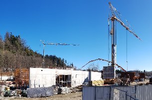 GRADNJA BAZENSKEGA KOMPLEKSA SLOVENJ GRADEC