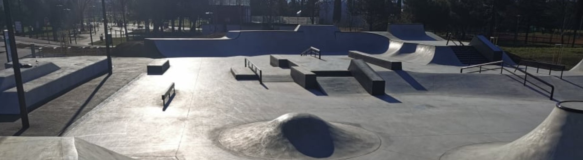 SODOBEN, ATRAKTIVEN, ADRENALINSKI SKATE PARK NA BONIFIKI V KOPRU