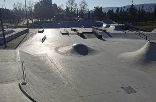 SODOBEN, ATRAKTIVEN, ADRENALINSKI SKATE PARK NA BONIFIKI V KOPRU